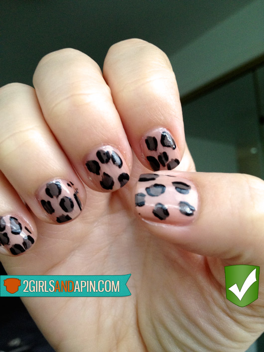 Twist on Leopard Print Nails